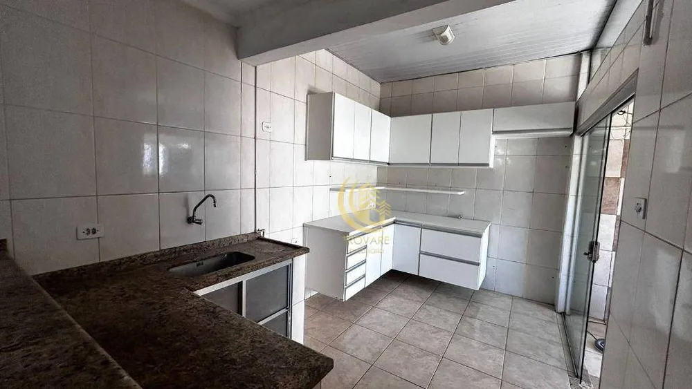 Sobrado, 4 quartos, 218 m² - Foto 1