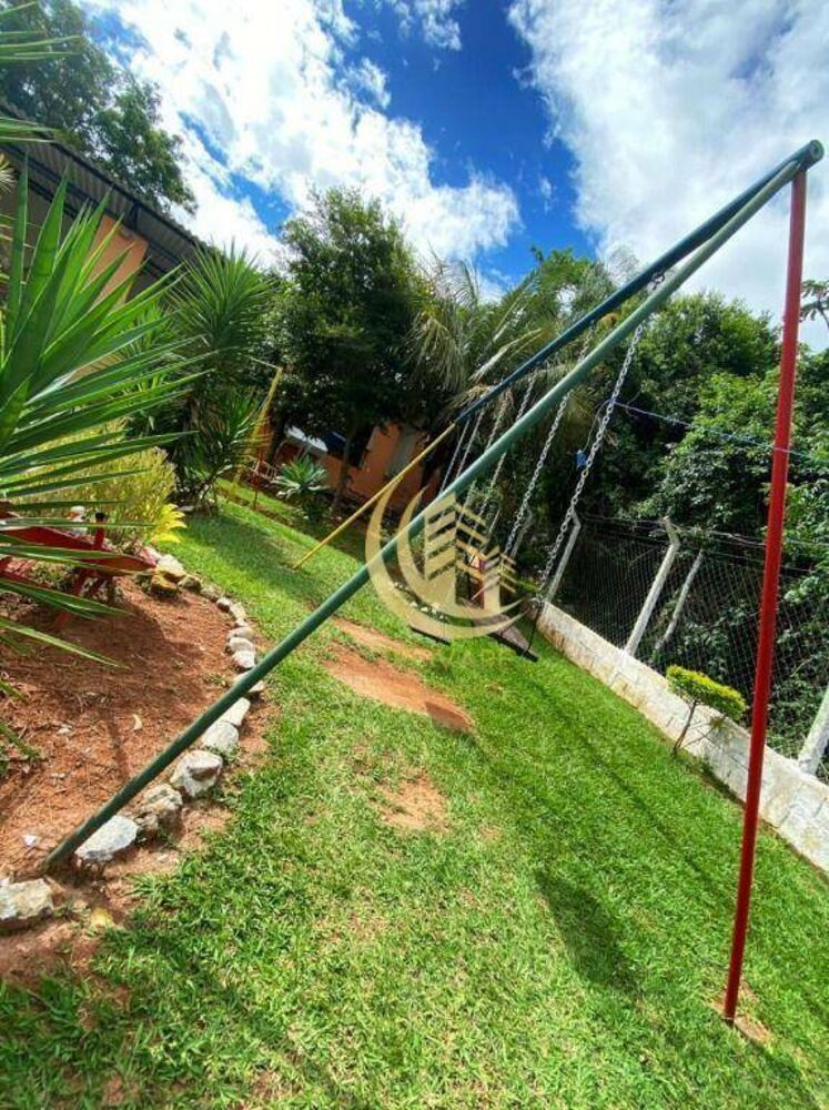 Sítio, 3 quartos, 1570 m² - Foto 1