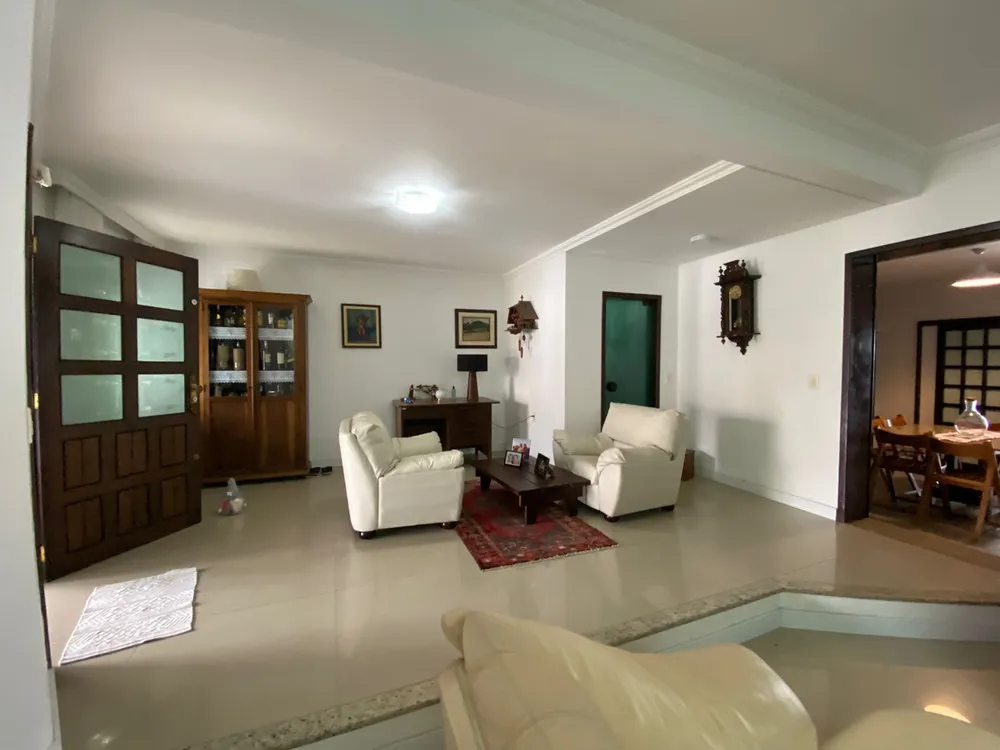 Casa, 4 quartos, 231 m² - Foto 2