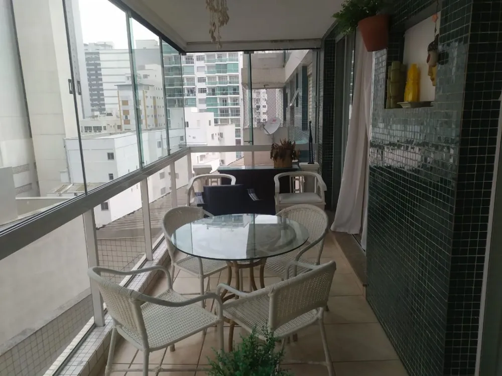 Apartamento, 3 quartos, 184 m² - Foto 1