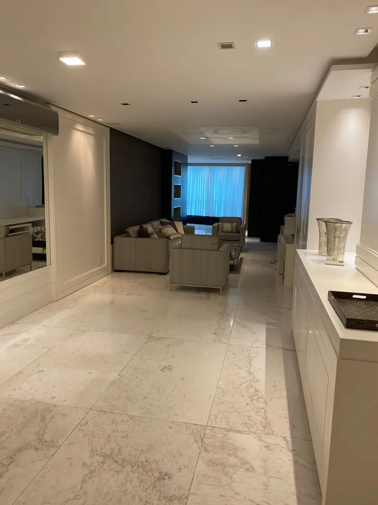 Apartamento, 3 quartos, 230 m² - Foto 2
