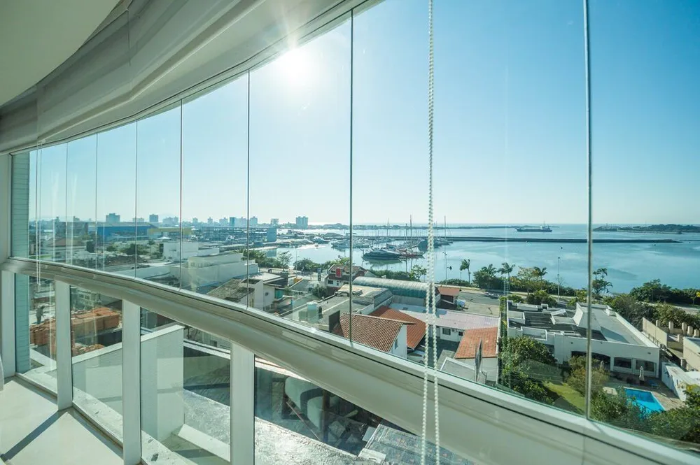 Apartamento, 3 quartos, 246 m² - Foto 1