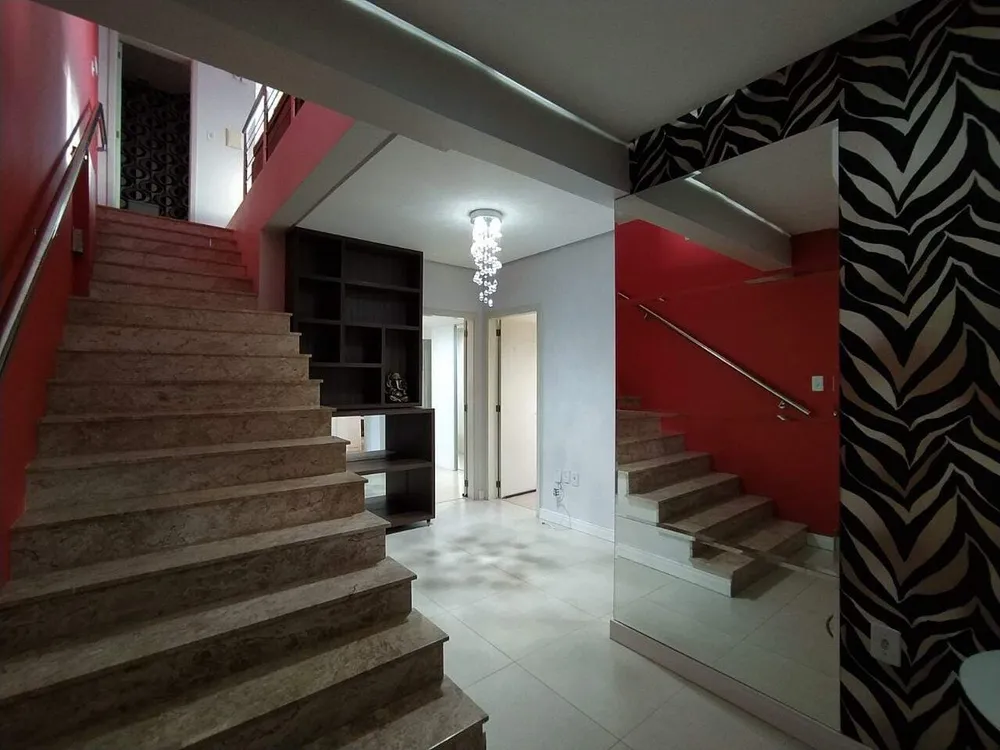 Cobertura, 3 quartos, 187 m² - Foto 1