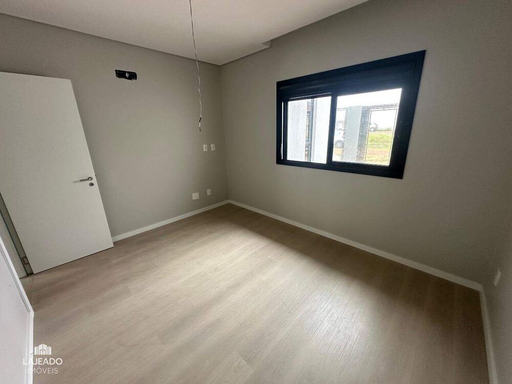 Casa à venda com 2 quartos, 94m² - Foto 3