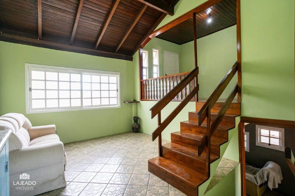 Casa, 3 quartos, 230 m² - Foto 1
