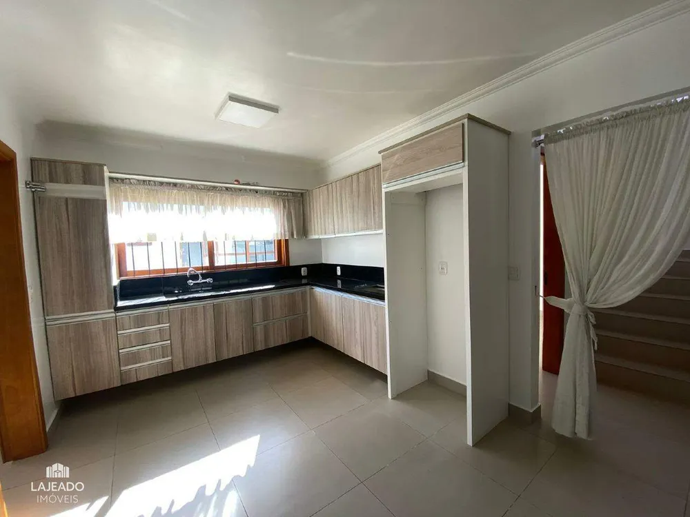 Casa, 3 quartos, 198 m² - Foto 5