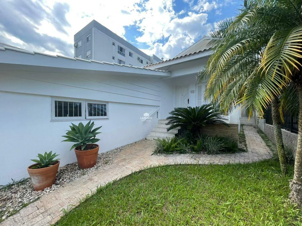 Casa, 5 quartos, 280 m² - Foto 2