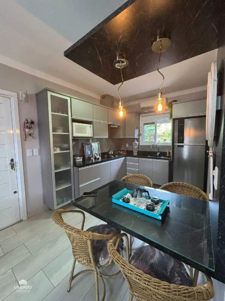 Casa, 3 quartos, 198 m² - Foto 4