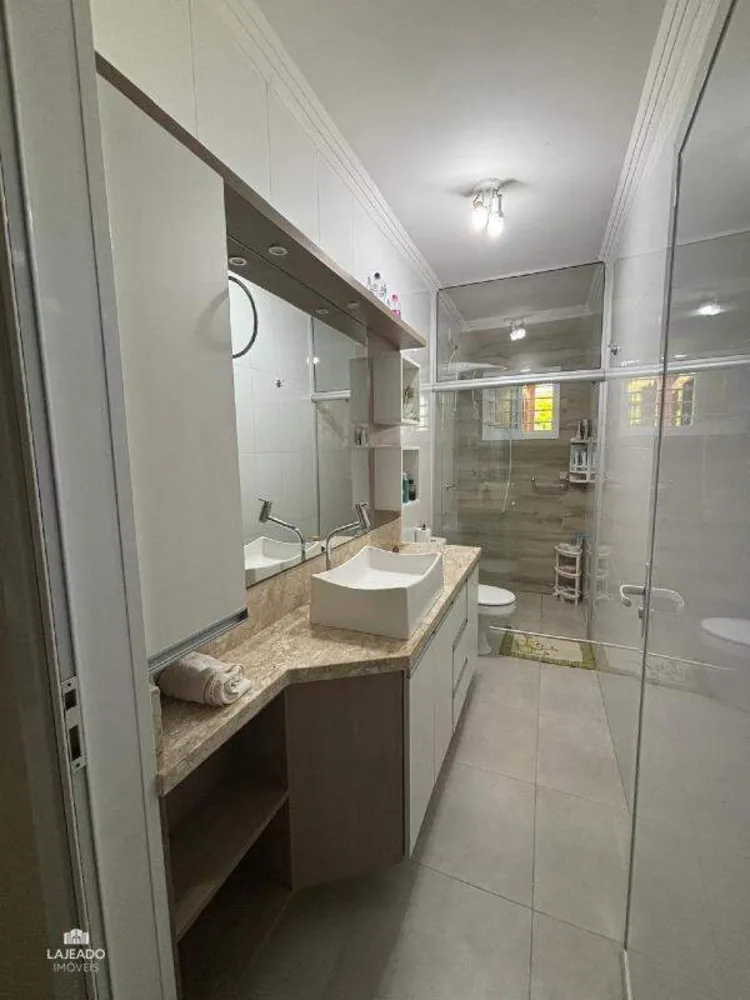 Casa, 3 quartos, 198 m² - Foto 14