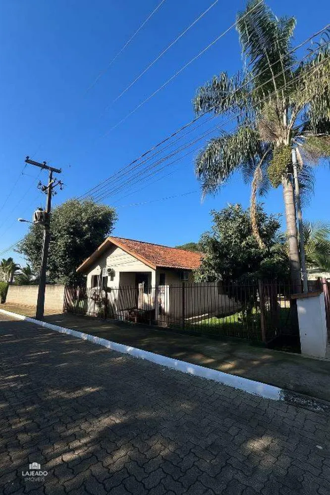 Casa, 3 quartos, 90 m² - Foto 1