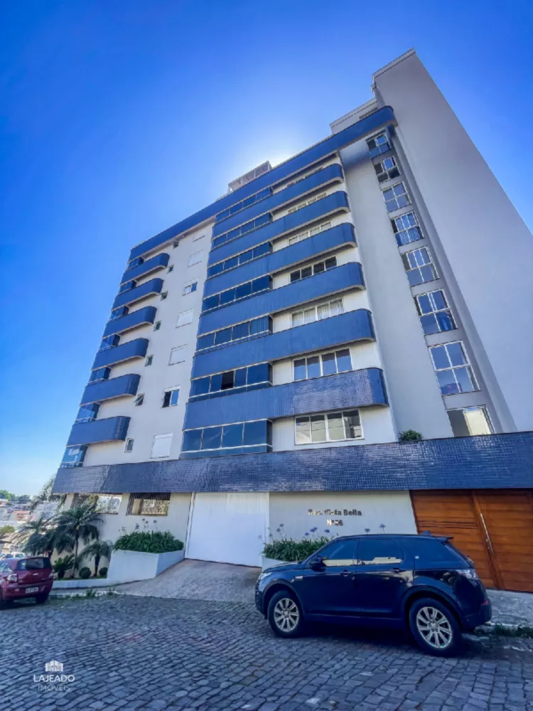 Apartamento à venda com 3 quartos, 185m² - Foto 1