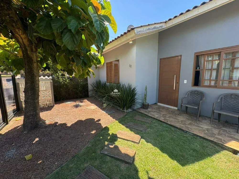 Casa, 2 quartos, 67 m² - Foto 1