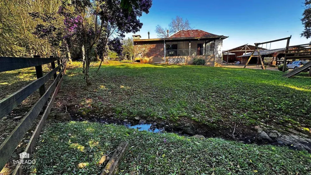 Fazenda à venda com 3 quartos, 230m² - Foto 4