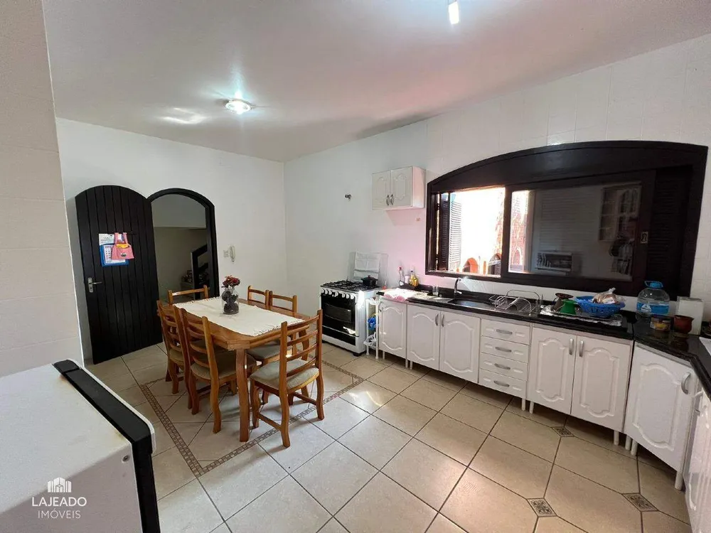 Casa, 4 quartos, 333 m² - Foto 3
