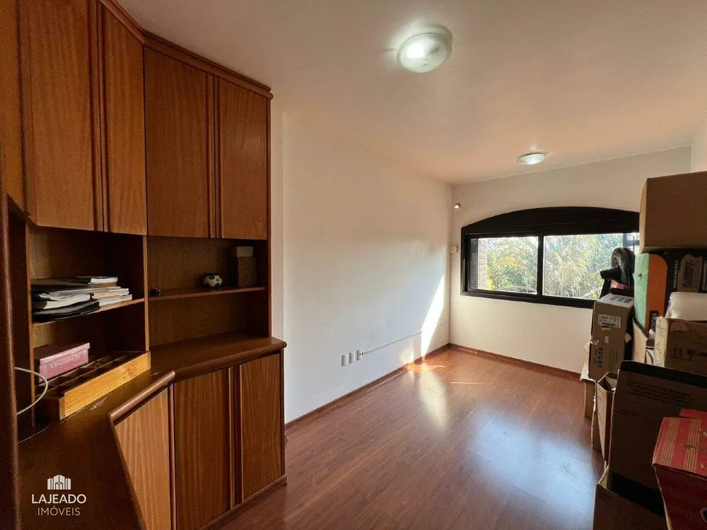 Casa, 4 quartos, 333 m² - Foto 9