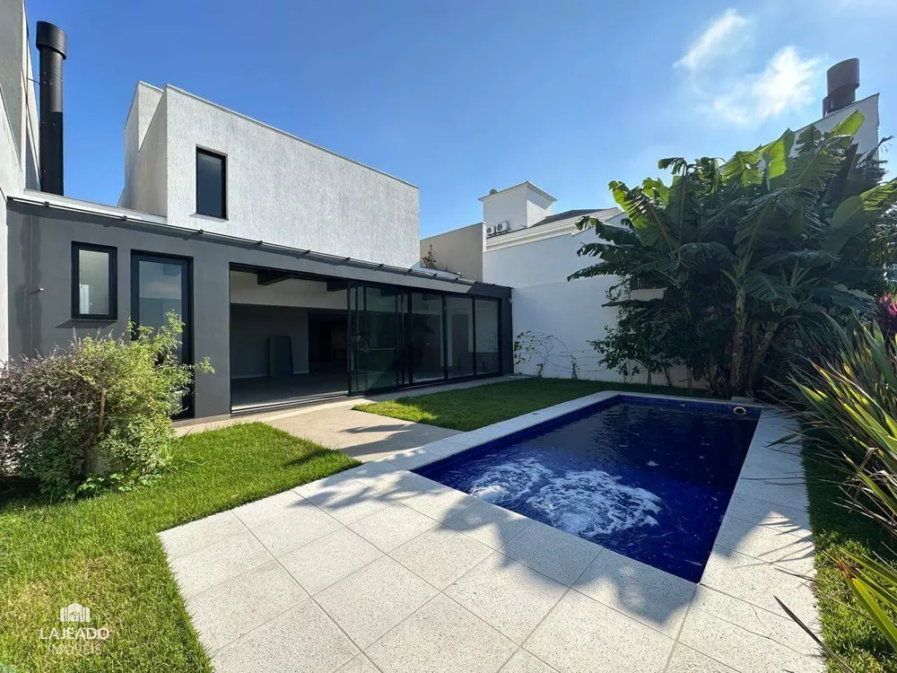 Casa, 3 quartos, 299 m² - Foto 3