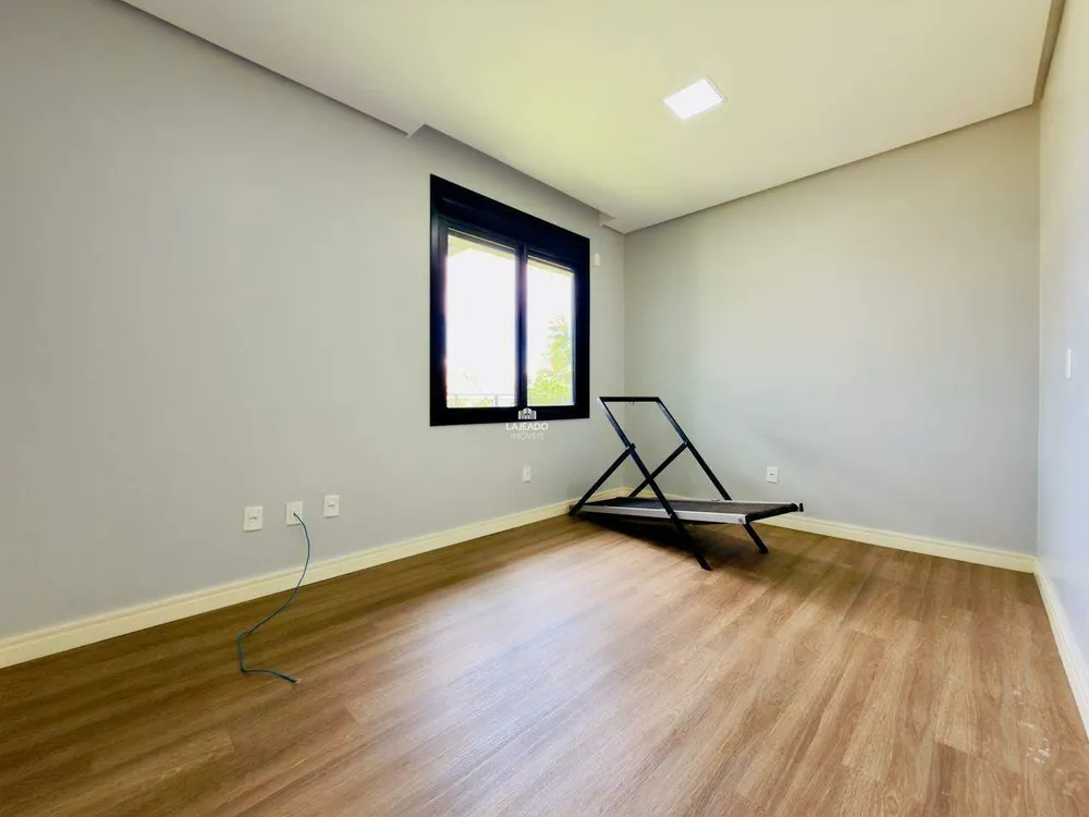 Casa, 3 quartos, 180 m² - Foto 1