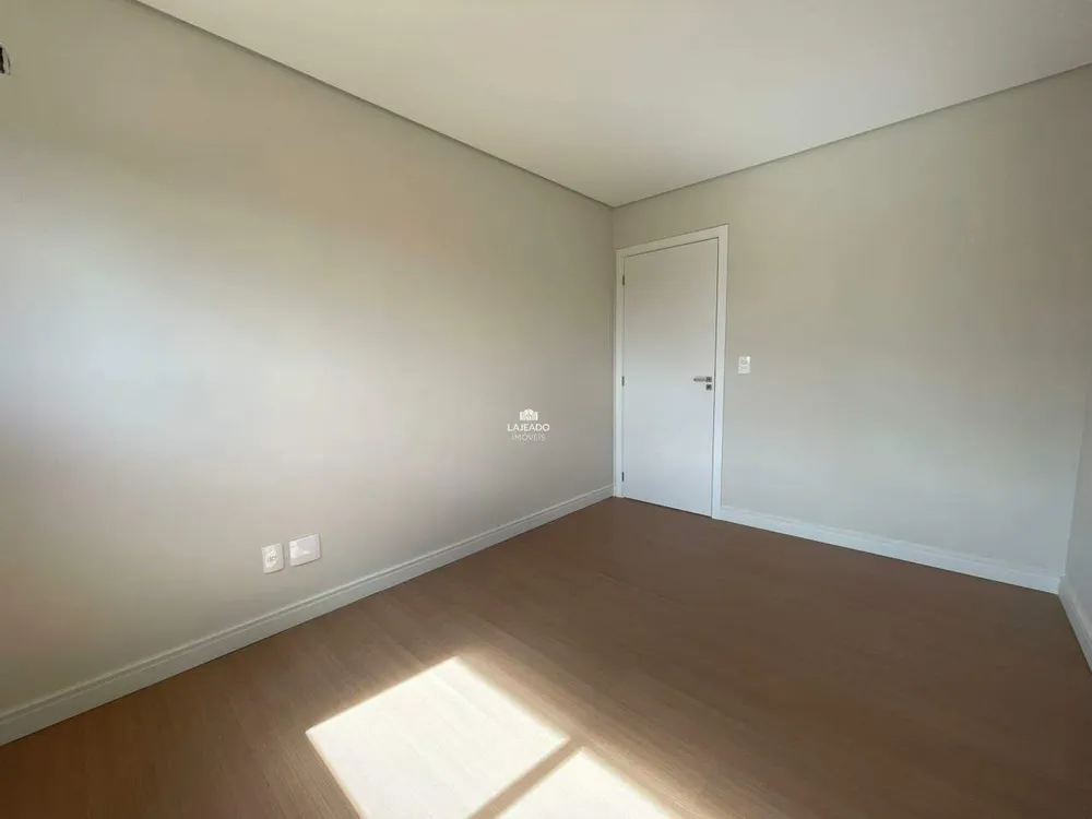 Apartamento, 3 quartos, 100 m² - Foto 2