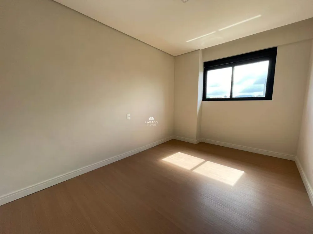 Apartamento, 3 quartos, 100 m² - Foto 1
