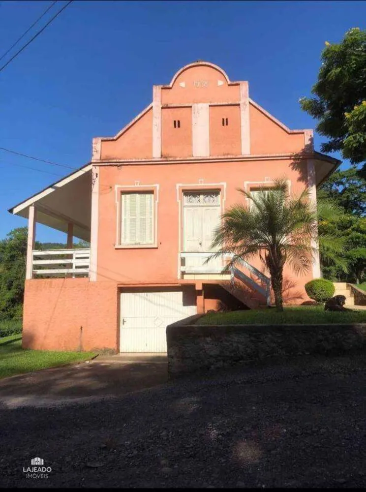 Sítio, 2 quartos, 200 m² - Foto 2
