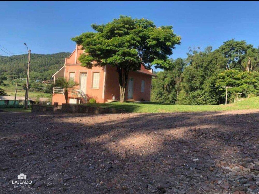 Sítio, 2 quartos, 200 m² - Foto 1