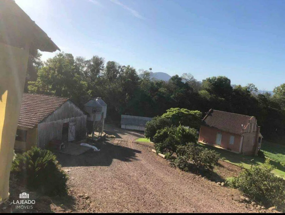 Sítio, 2 quartos, 200 m² - Foto 3