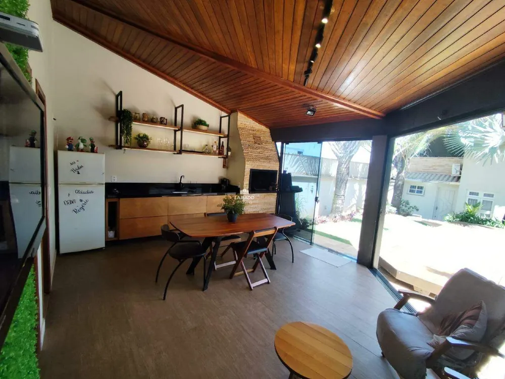 Casa, 3 quartos, 210 m² - Foto 3