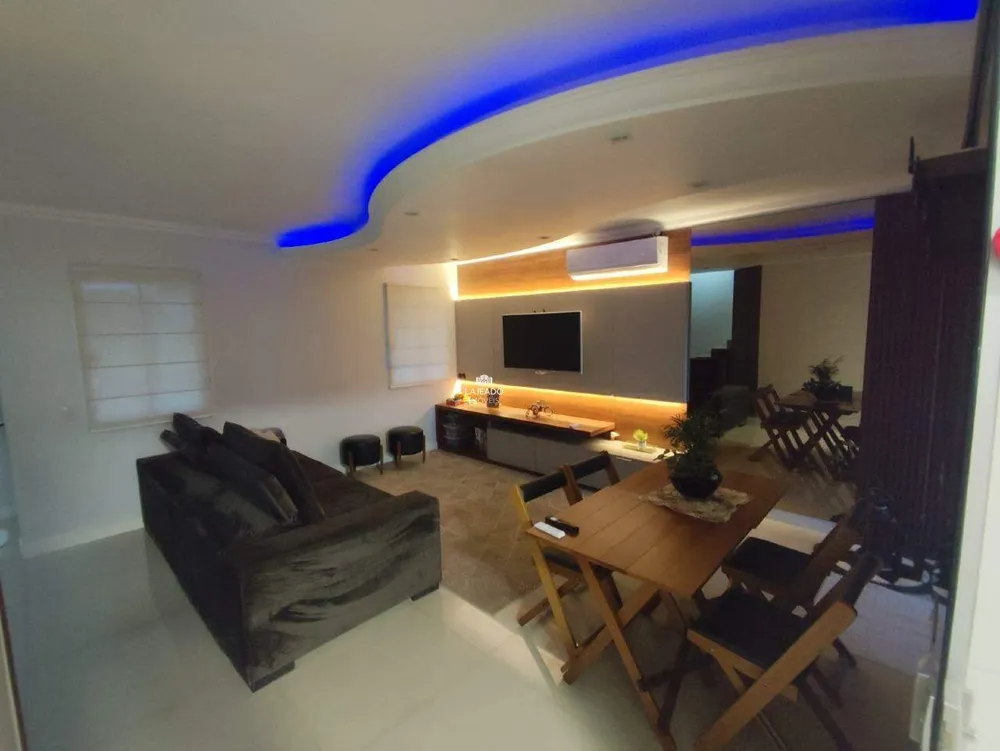 Casa, 3 quartos, 210 m² - Foto 7