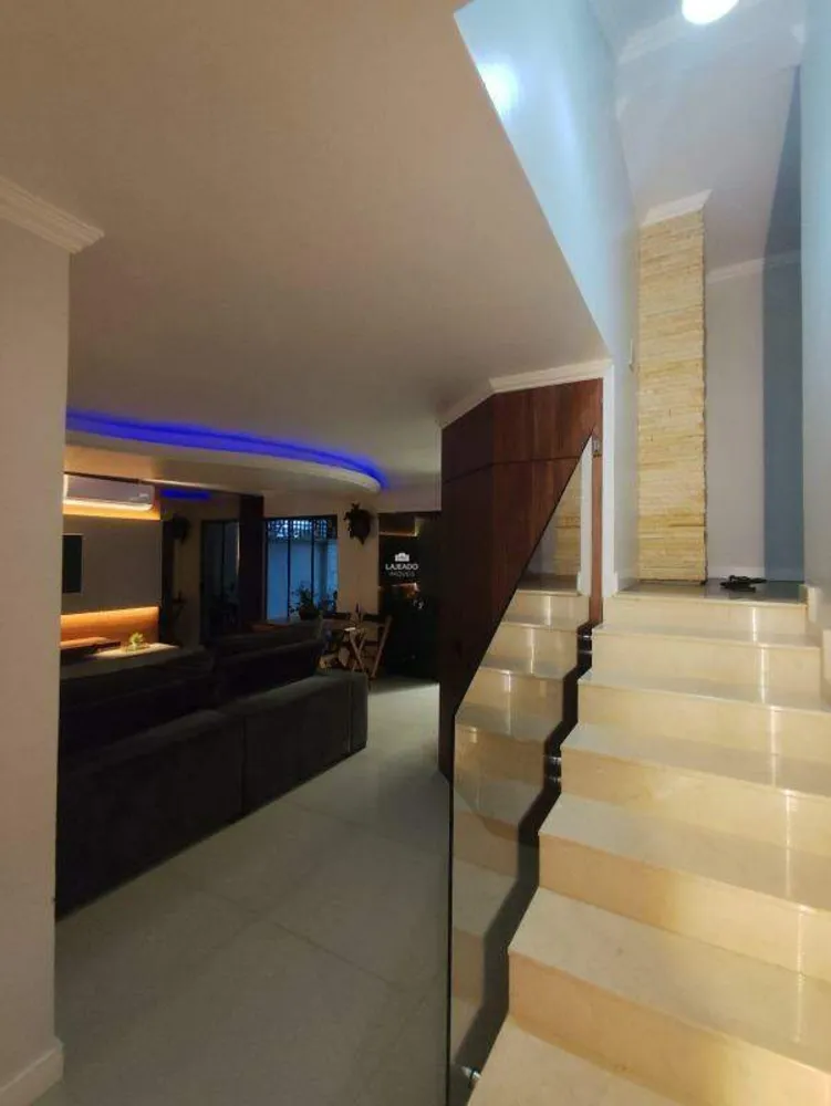 Casa, 3 quartos, 210 m² - Foto 10