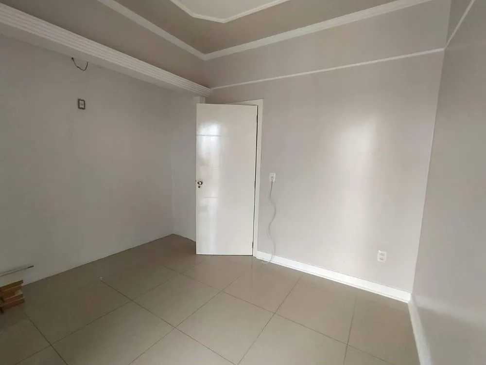 Casa, 3 quartos, 300 m² - Foto 8