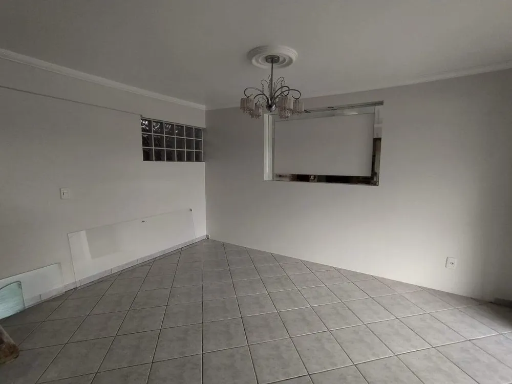 Casa, 3 quartos, 300 m² - Foto 11