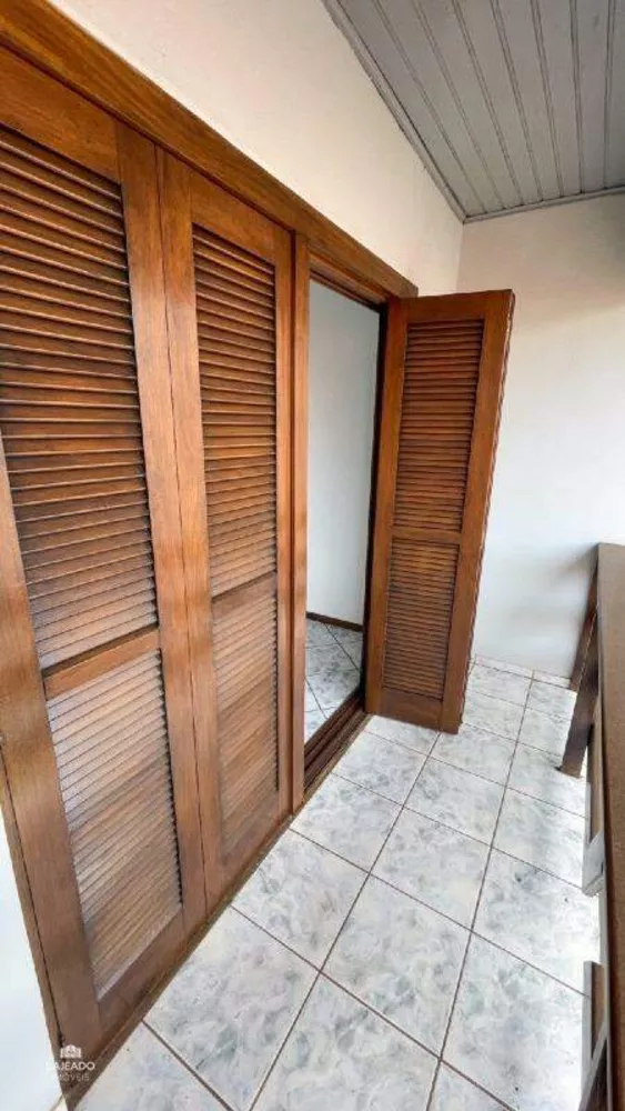 Casa à venda com 3 quartos, 111m² - Foto 6