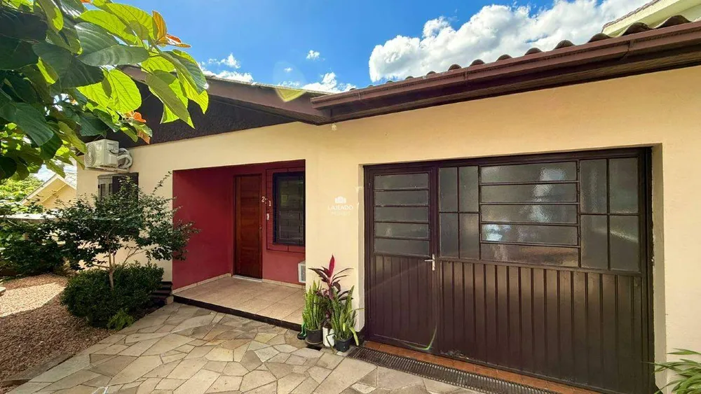 Casa, 3 quartos, 130 m² - Foto 1