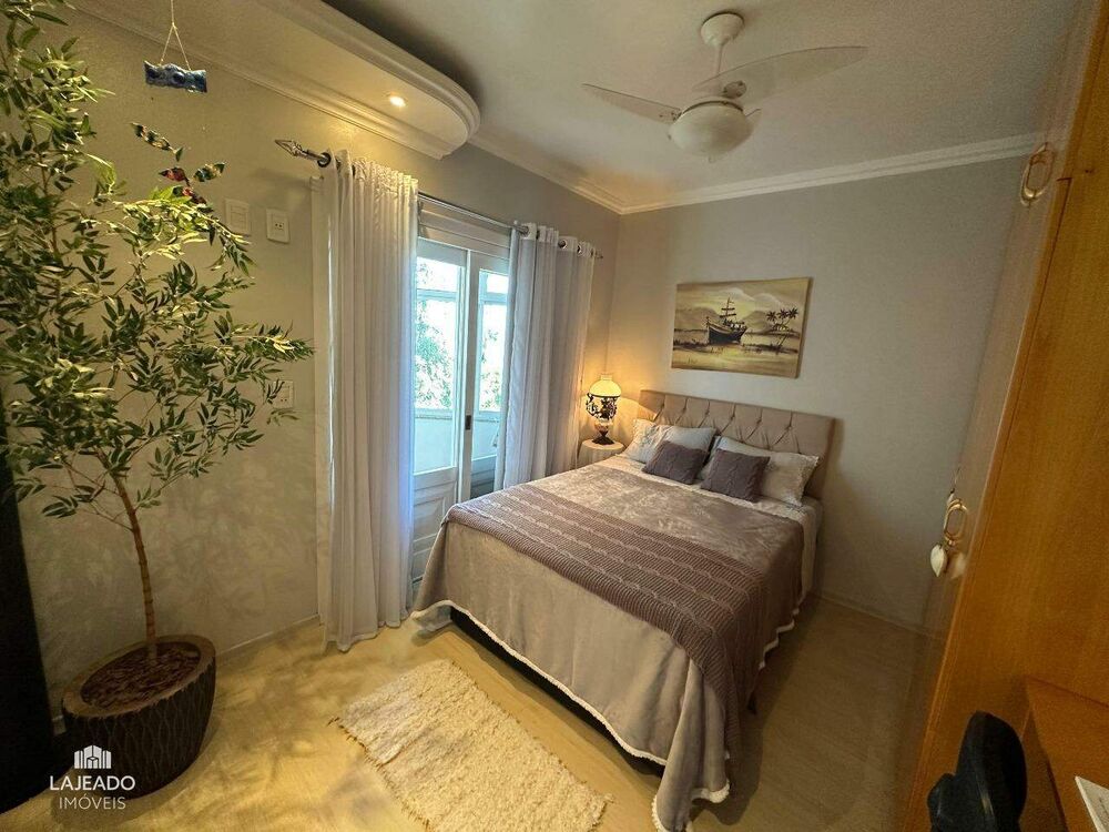 Casa à venda com 4 quartos, 353m² - Foto 9