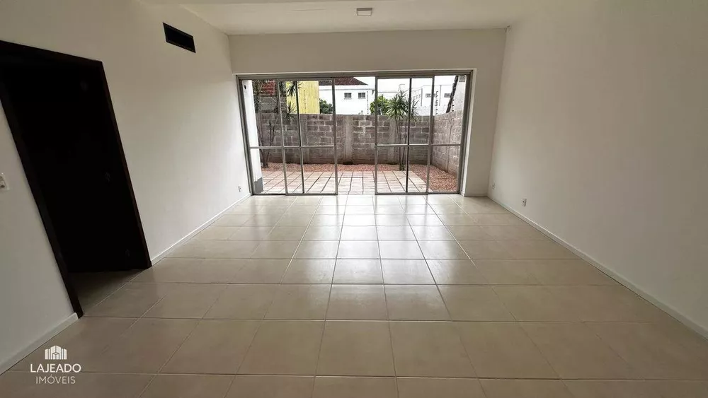 Conjunto Comercial-Sala à venda com 7 quartos, 278m² - Foto 2