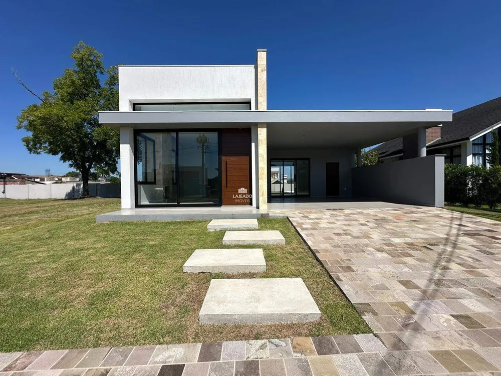Casa, 3 quartos, 182 m² - Foto 1