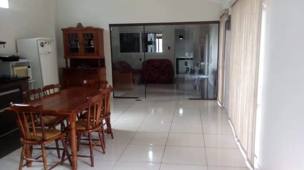 Casa, 3 quartos, 168 m² - Foto 4