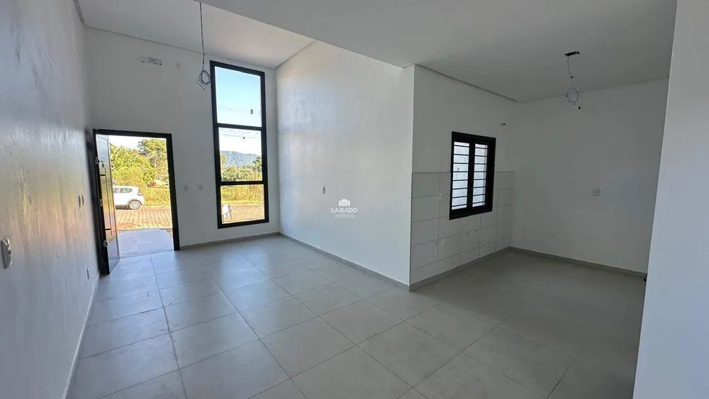Casa, 3 quartos, 92 m² - Foto 2