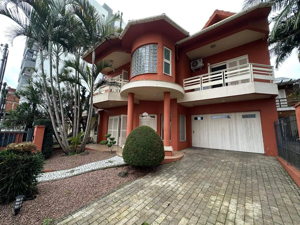 Casa, 4 quartos, 339 m² - Foto 1