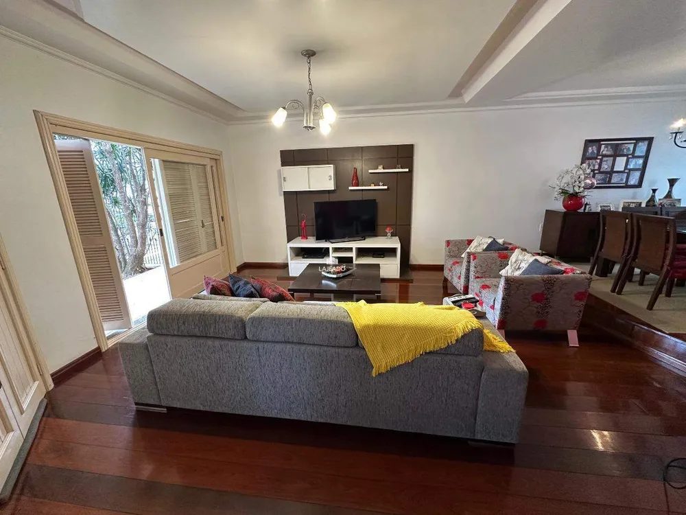 Casa, 4 quartos, 339 m² - Foto 3