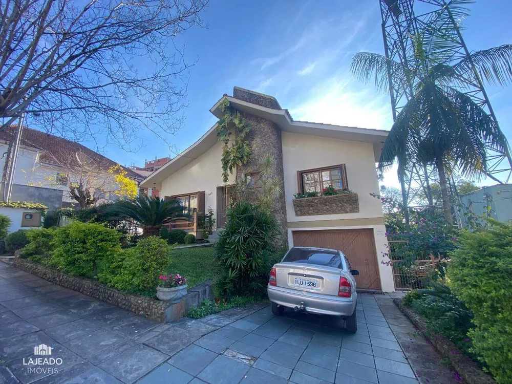 Casa, 4 quartos, 410 m² - Foto 1