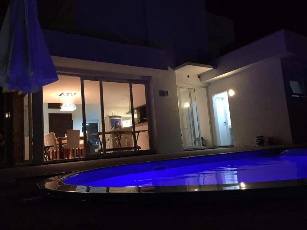 Casa, 5 quartos, 238 m² - Foto 2