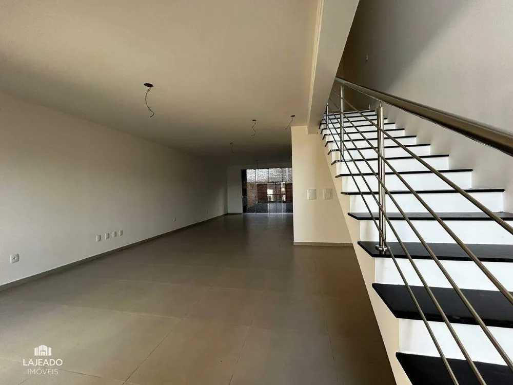 Sobrado, 3 quartos, 167 m² - Foto 2