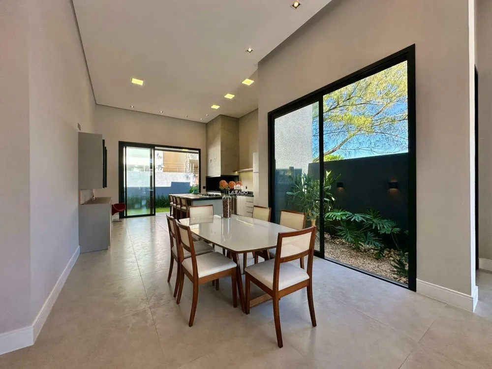 Casa, 4 quartos, 171 m² - Foto 1