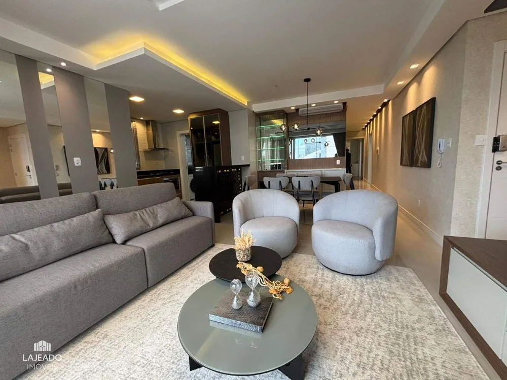 Apartamento, 3 quartos, 167 m² - Foto 2