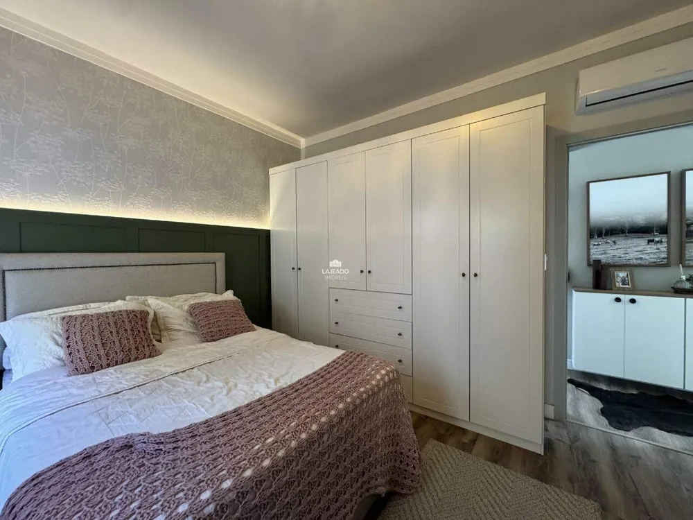 Casa, 3 quartos, 214 m² - Foto 4