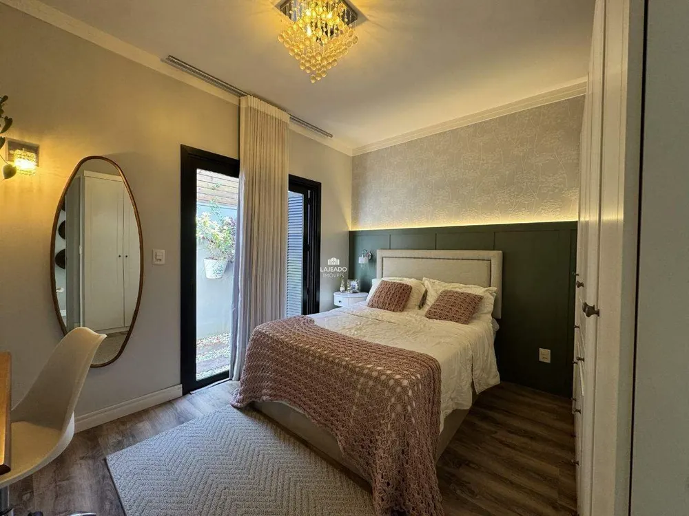 Casa, 3 quartos, 214 m² - Foto 5
