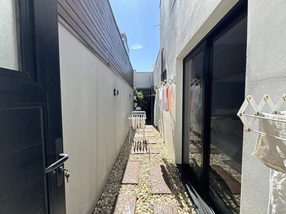 Casa, 3 quartos, 214 m² - Foto 2