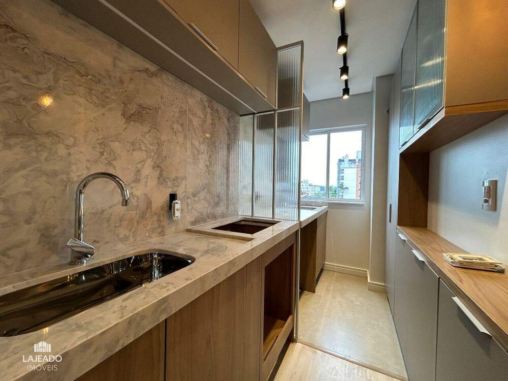 Apartamento à venda com 2 quartos, 76m² - Foto 3