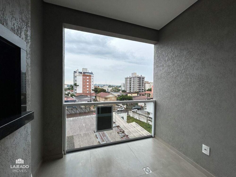 Apartamento à venda com 2 quartos, 76m² - Foto 4